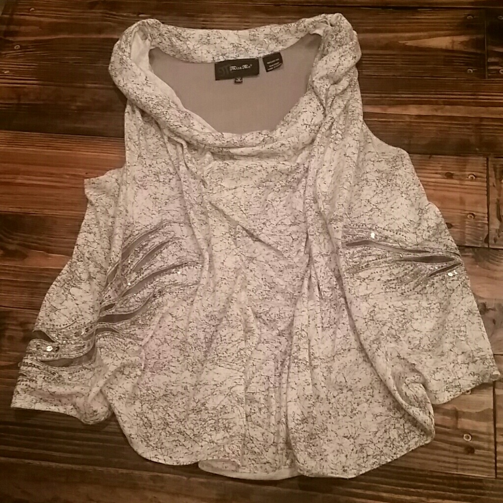 Miss me sleeveless top